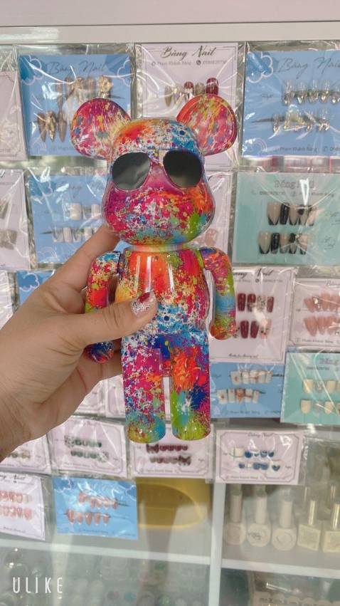 Loa lớn ok lắm ạ, mình sử dụng đt đnag phát qua loa và quay app mới lấy được âm thanh nên âm thanh trong video là 5/10 so với bên ngoài, chất lượng tốt so với giá tiền, đáng để mua vừa trưng bày vừa bật nhạc