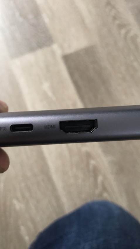 Giao hàng nhanh, đóng gói cẩn thận- *** thử mọi thứ ổn. Chờ thời gian xem xét chất lượng.