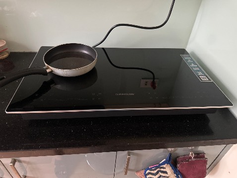 Hàng việt Nam chất lượng cao giá rẻ, người Việt Nam nên mua hàng thương hiệu việt.