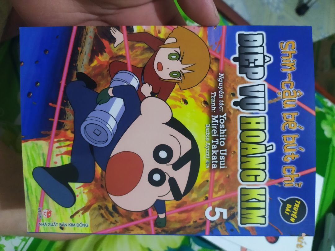 Mặc dù không nổi tiếng như Conan, Doraemon - nhưng Shin - Cậu bé bút chì vẫn là một trong những cuốn sách được chú ý đến bởi vẻ ngây ngô, tinh nghịch, phá phách nhưng cũng rất đáng yêu và tốt bụng của cậu bé Shin.