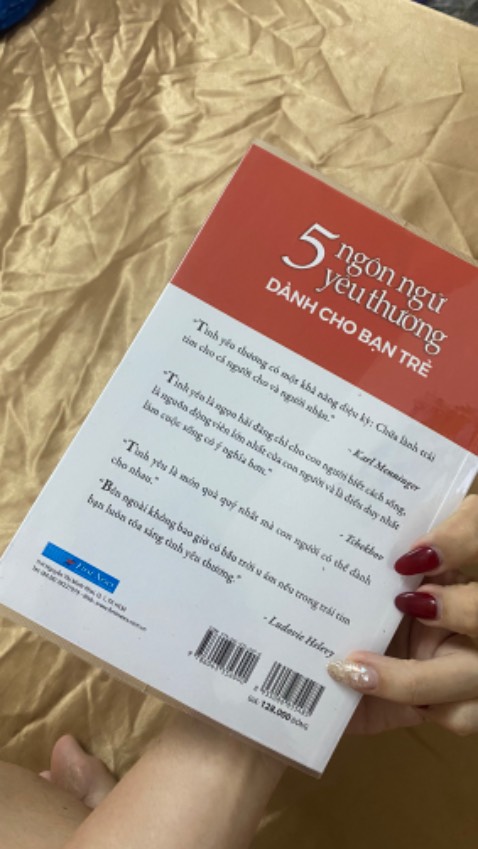 Lâu rồi mới được sử dụng Tiki Book Care 😂 giao cũng nhanh với giá hời so với giá niêm yết của sách