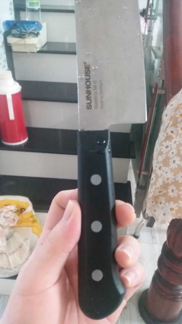 dao tốt nhưng vẫn chưa thể chủ bằng máu như dao nhật nội địa, hàng việt nên ủng hộ hy vọng sẽ bền sắc theo thời gian