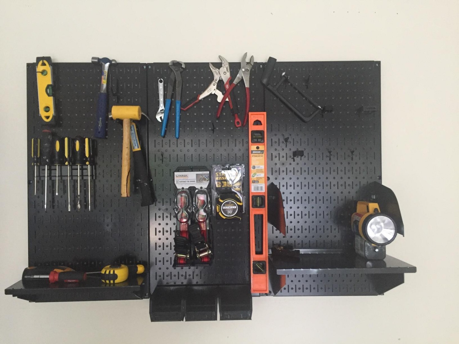 Sản phẩm chịu lực rất tốt, khả năng thay đổi linh hoạt các phụ kiện rất hữu ích khi sử dụng.