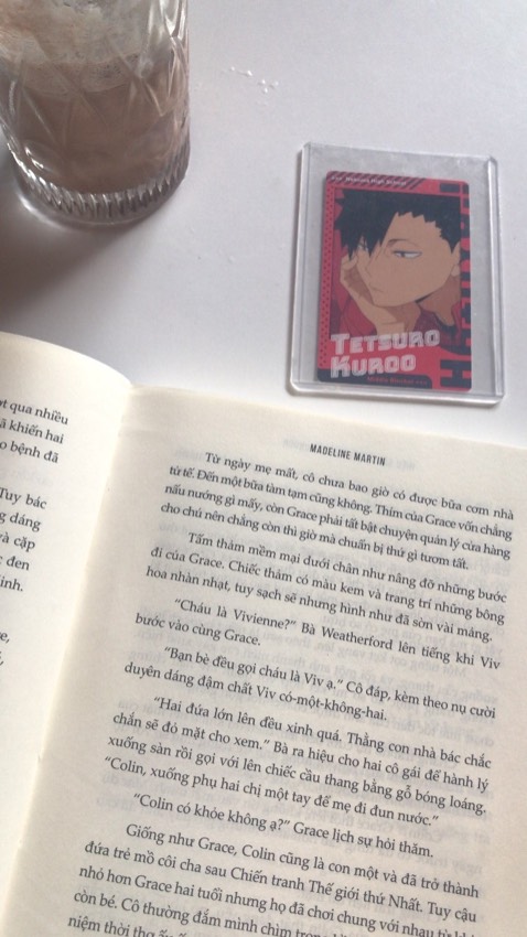 mình mới mua thôi và chưa đọc xong nhưng mà mấy chương đầu tiên mình thấy cuốn và muốn đọc tiếp,miêu tả khá chi tiết về sự tàn khốc của chiến tranh,cuốn này hay nha.