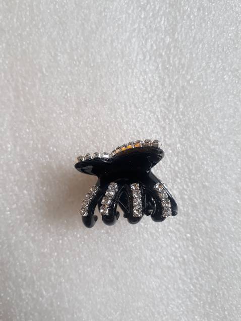 Kẹp càng cua hàn quốc NASI hình bướm dễ thương chất liệu cao cấp bền đẹp, giá rẻ hơn so với mua siêu thị nhiều ạ