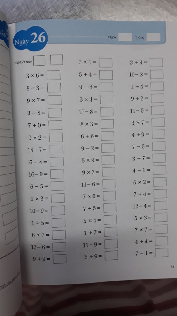 sách chỉ phù hợp cho ai khoảng 70 tuổi hoặc đang có vấn đề về trí nhớ thôi nha. toàn phép tính và bài từ vựng đơn giản thôi. Mua tính cho bố làm mà chưa phù hợp độ tuổi lắm vì bố mình vẫn còn minh mẫn. Hên là mua lúc giảm giá còn 66k