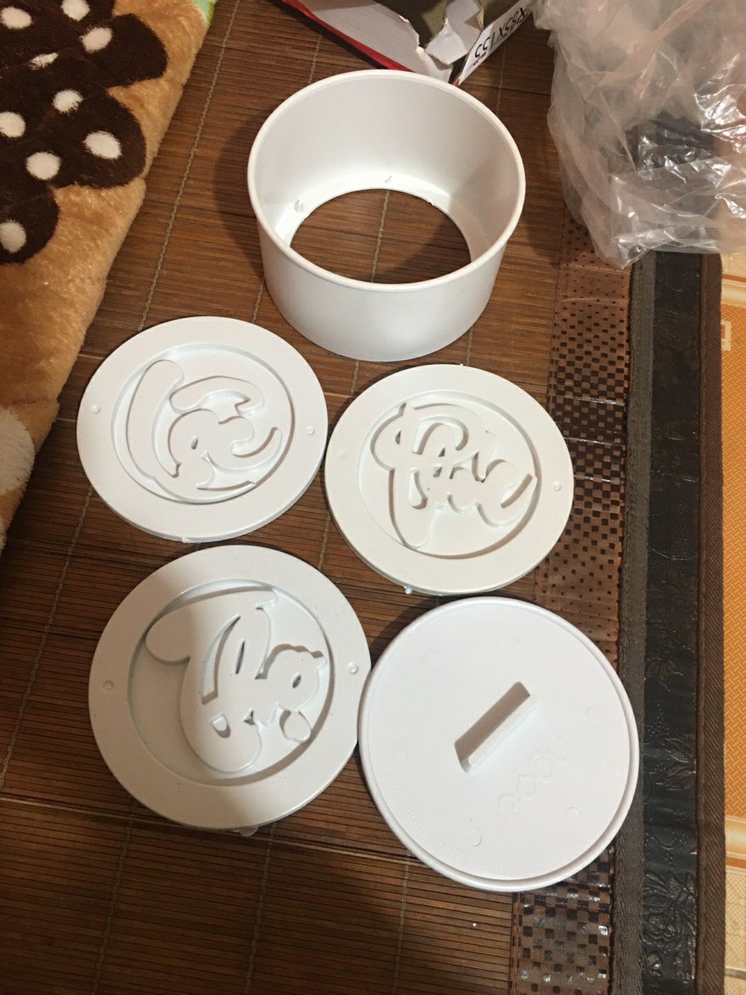 khuôn đẹp lắm. shop giao hàng nhanh, nhựa k hôi, sp rất tốt, nên mua khuôn đẹp lắm. shop giao hàng nhanh, nhựa k hôi, sp rất tốt, nên mua