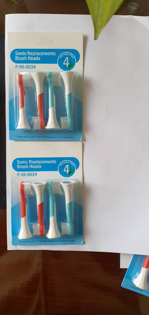 Cho trẻ Chải răng rất thích, hào hứng vì bộ đầu khá đẹp, chuẩn máy Philips, bao bì, đóng gói rất đẹp, xịn sò, giá cả phải chăng. Nói chung hài lòng, Shop chu đáo cho 5 sao