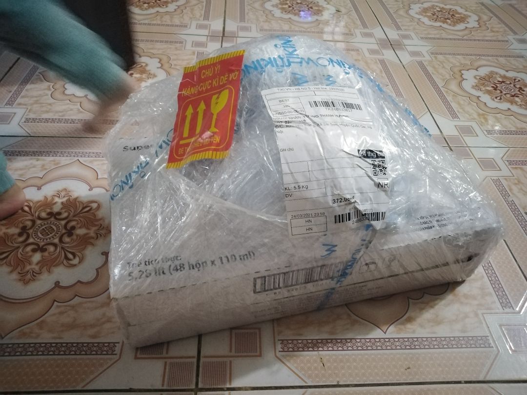 Sữa thì OK nhưng mà tiki đóng gói sơ sài quá. Bi rách ni *** mày sửa ko bị sao. Mong tiki chú ý hơn vẫn đề này Sữa thì OK nhưng mà tiki đóng gói sơ sài quá. Bi rách ni *** mày sửa ko bị sao. Mong tiki chú ý hơn vẫn đề này