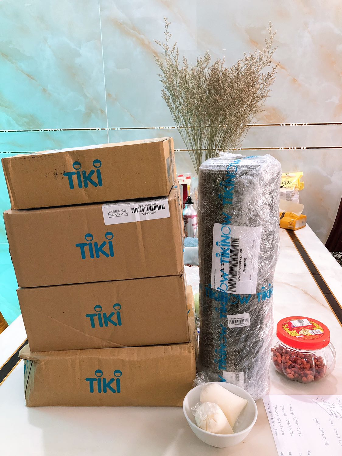 Mũ rất đẹp. Giao hàng nhanh. Cảm ơn Shop và Tiki.
Đặt nhiều đơn hàng quá, không biết mũ nằm trong đơn hàng nào ?? Lúc khui ra lại quên chụp hình, chỉ đội thử, thấy rất vừa và đẹp. Mũ rất đẹp. Giao hàng nhanh. Cảm ơn Shop và Tiki.
Đặt nhiều đơn hàng quá, không biết mũ nằm trong đơn hàng nào ?? Lúc khui ra lại quên chụp hình, chỉ đội thử, thấy rất vừa và đẹp.