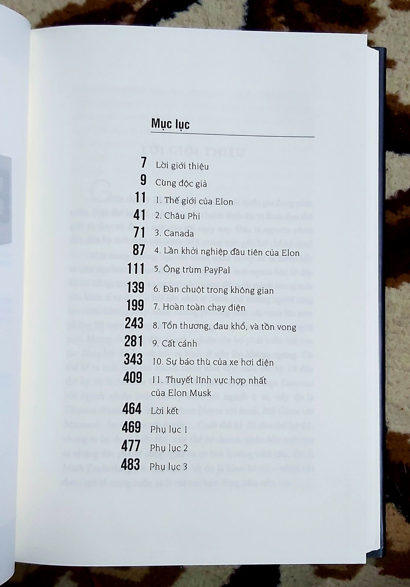 "Tôi mong rằng bất kỳ ai, nhất là các bạn thanh niên và những người đang trên bước đường khởi nghiệp, khi đọc cuốn sách này sẽ nhận thấy một điều rõ ràng: không quan trọng chúng ta đang làm lĩnh vực gì mà cách thức chúng ta tư duy và tạo ra những đột phá mới thực sự quan trọng ... Và tôi hy vọng một ngày nào đó Việt Na sẽ trở thành Quốc gia khởi nghiệp.” - Trương Gia Bình , CT HĐQT Tập đoàn FPT