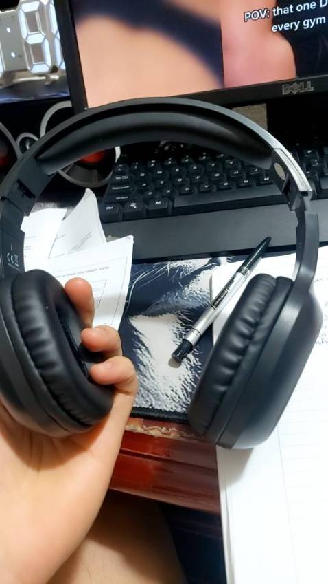 Tai nghe ok trong tầm giá, bass ổn, nghe chơi chơi nên k thấy khác lắm so với i62, nhưng giá rẻ hơn khá nhiều