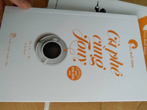 Sách rất chỉnh chu kh có lỗi, nội dung 2 cuốn này phải nói là rất tuyệt vời rồi tuổi trẻ nên có ít nhất 2 cuốn này trên kệ