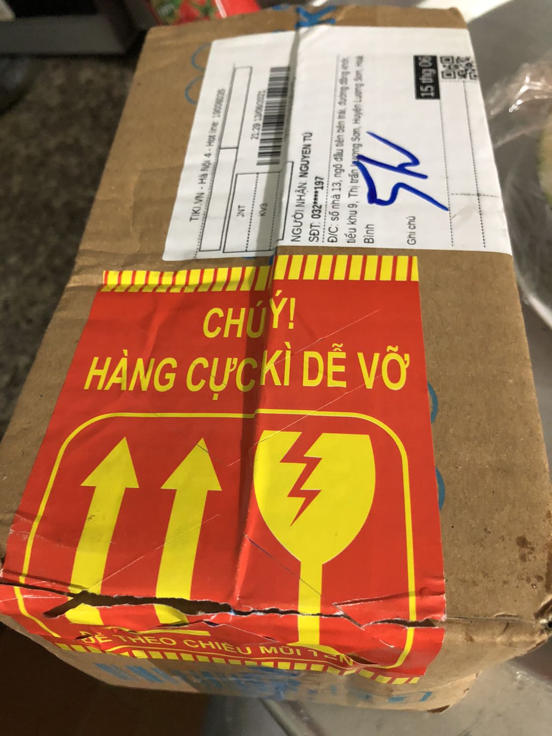 Nhìn nhầm 60ml thành 600ml lúc đặt hàng
Chai bé tí tẹo. Ăn 2 bữa. Cả ship 80k
Thà ăn chai vị xưa cao cấp 500ml/80k chợ đầy. Ăn cả tháng Nhìn nhầm 60ml thành 600ml lúc đặt hàng
Chai bé tí tẹo. Ăn 2 bữa. Cả ship 80k
Thà ăn chai vị xưa cao cấp 500ml/80k chợ đầy. Ăn cả tháng