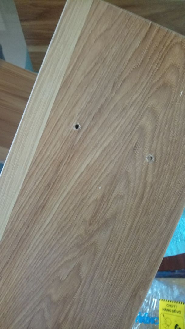 K giống hình mẫu tí nào đâu. Lỗ khoan thì k khớp, loay hoay cả buổi vẫn k ráp đc, đành phải nhờ người quen khoan lại... Chưa kê khoan lỗ sai rồi trám lại rất lém nhem. Trong hình thì mẫu đó nhưng giao hàng lại ra mẫu khác. Mua 1 bộ ráp lên lại ra mẫu khác nên đặt lại bộ khác của đơn vị khác.... Quá tệ. Quá thất vọng. Đúng là tránh vỏ dưa gặp vỏ dừa. ?. Chẳng muốn cho * nào đâu.