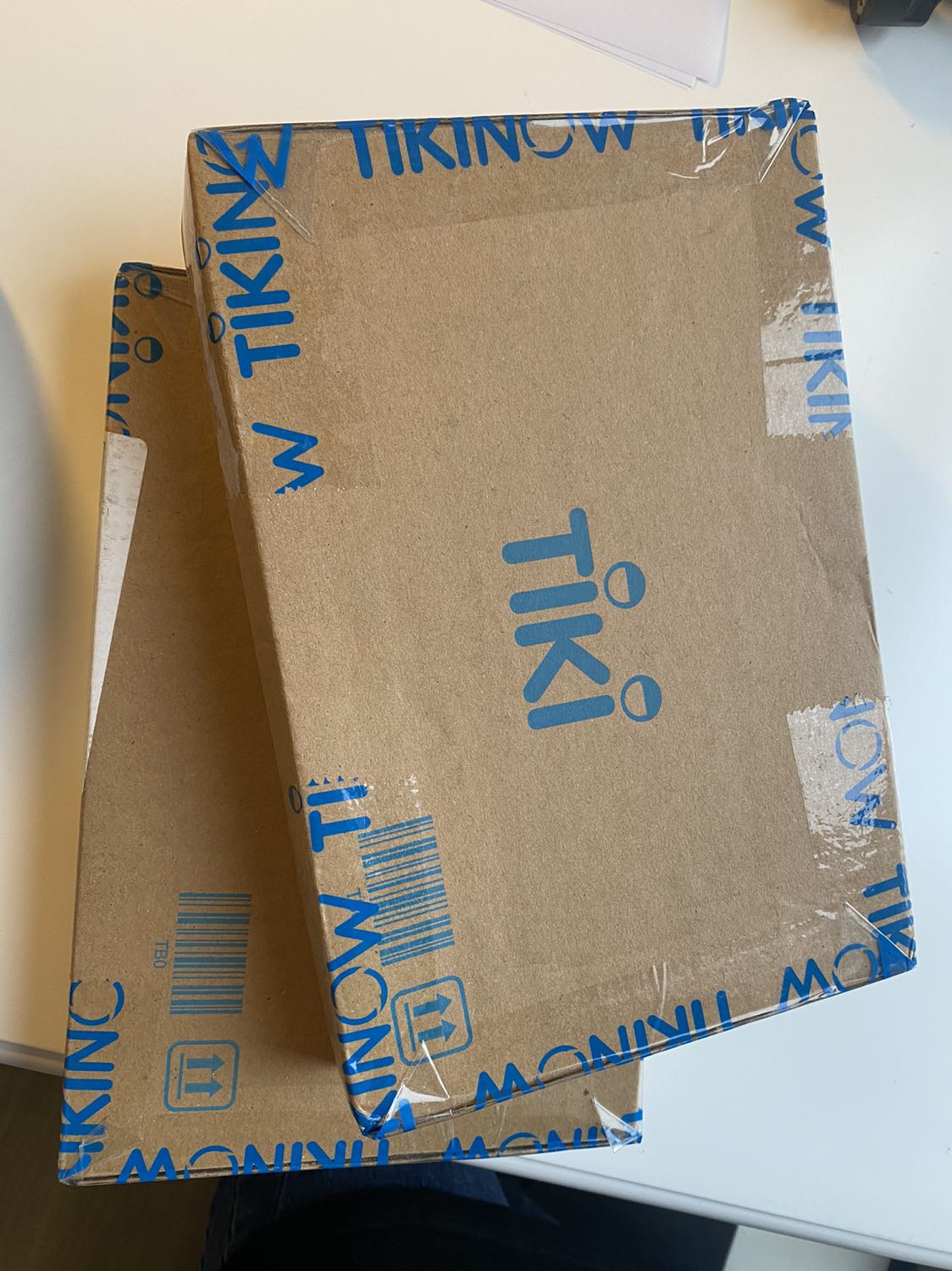 Giao hàng siêu nhanh. Đặt hôm trước hôm sau giao luôn. Đóng gói đẹp nhưng không có chống sóc may là sách được bọc seal. Về nội dung, một quyển sách đáng đọc trong tình hình bối cảnh hiện nay.