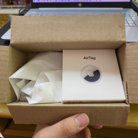 Lâu lắm mới quay lại Tiki mua thấy có nhiều cái thay đổi quá! Hàng giao khá nhanh và mọi thứ đều chỉn chu từ gói hàng đến cách giao hàng. Hàng của Tiki Trading bán thì luôn chuẩn chính hãng rồi, giao cũng khá nhanh luôn. Ưng cái bụng. Sẽ còn quay lại Tiki để mua những lần sau nữa 😍😍😍