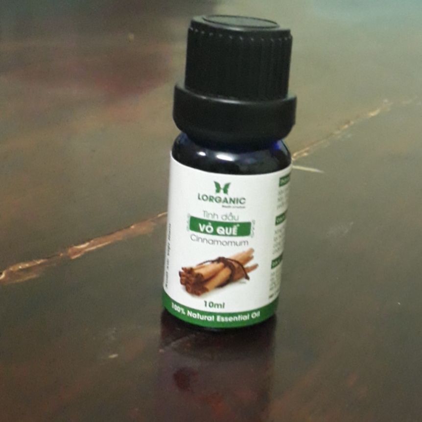 Mùi hương nồng nàn, dễ chịu. Vừa mở nắp là mùi hương vỏ quế tỏa ra khắp phòng. Tinh dầu đậm đặc nên chỉ cần nhỏ vài giọt vào máy xông là mùi thơm ngào ngạt.