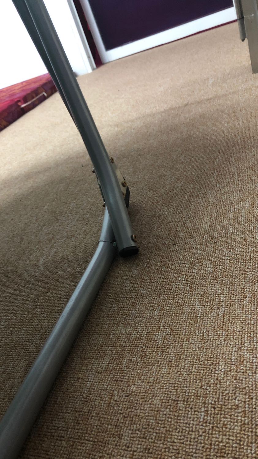 không hiểu hàng Việt Nam chất lượng cao kiểu gì mà mua ngồi được 5 phút thì gãy?! không biết chế độ bảo hành như nào luôn trong trường hợp này? không hiểu hàng Việt Nam chất lượng cao kiểu gì mà mua ngồi được 5 phút thì gãy?! không biết chế độ bảo hành như nào luôn trong trường hợp này?