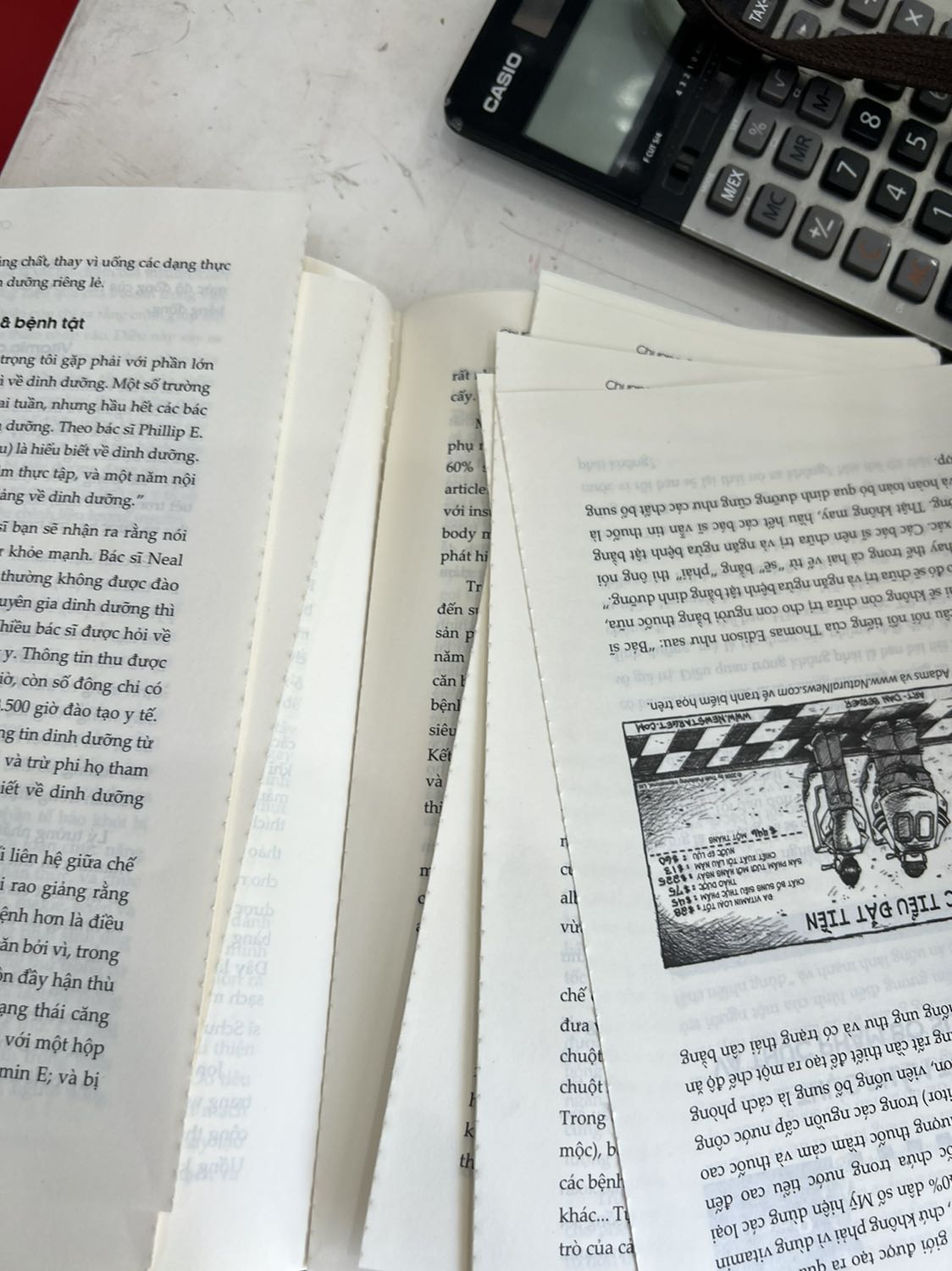 Môi dung sách hay mà chất lượng sách k ra gì, chưa bao h mua phải quyển sách mà mở nó tung hết hết giấy ra ntn