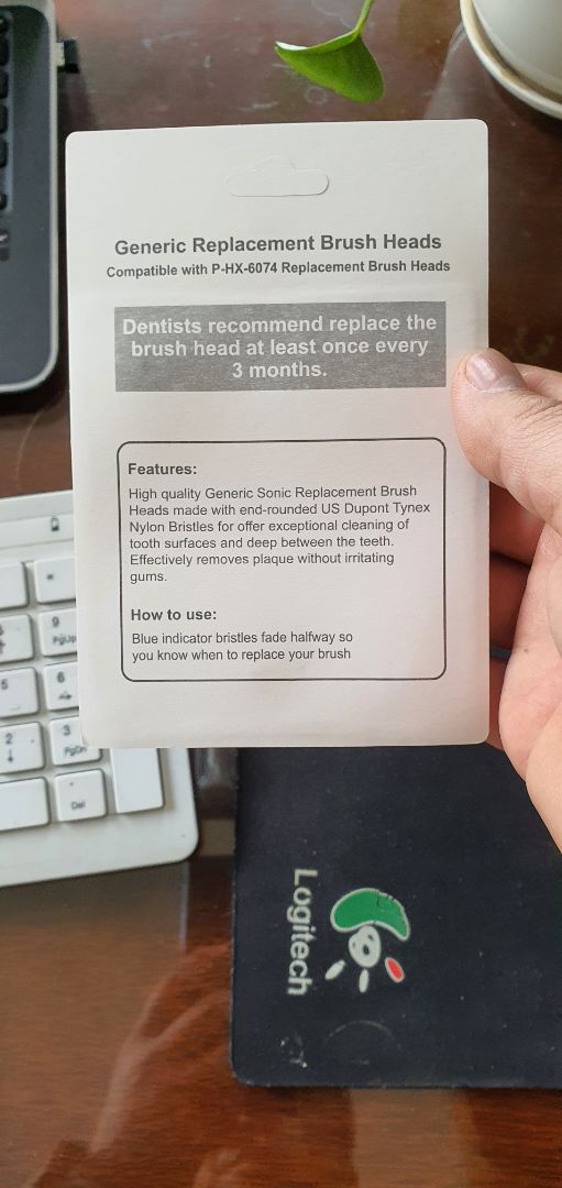 Bộ này gồm đầu Philips HX-3024. Hàng rất đẹp, chắc chắn, cước nhiều màu. Lắp đúng máy Philips. Giao hàng uy tín,  Hài lòng