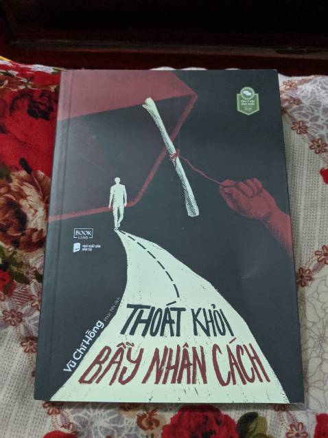 Cách tiếp cận vấn đề hay, nhiều kiến thức bổ ích và có cơ sở để người đọc chiêm nghiệm chính mình hay những người khác để có cái nhìn sâu sắc hơn.