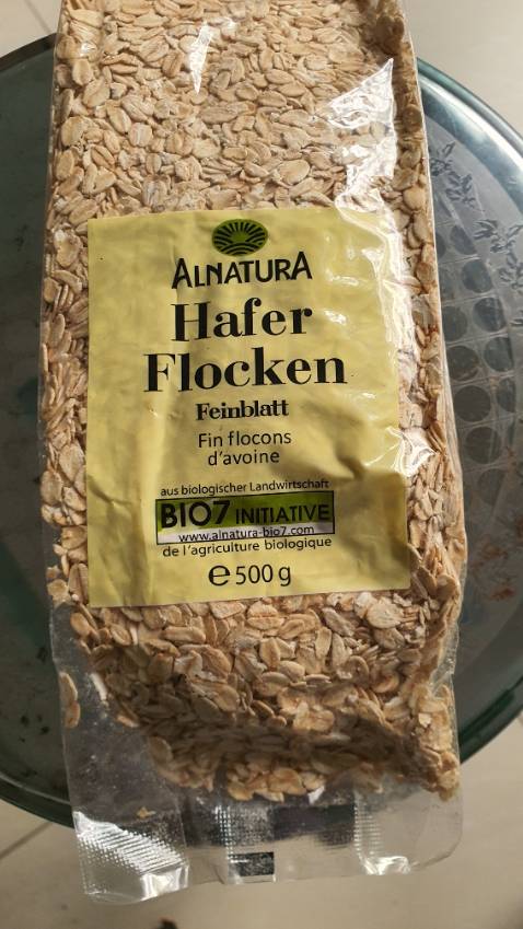 Hạt cán dẹt đúng như mô tả. Không bị vỡ nát.