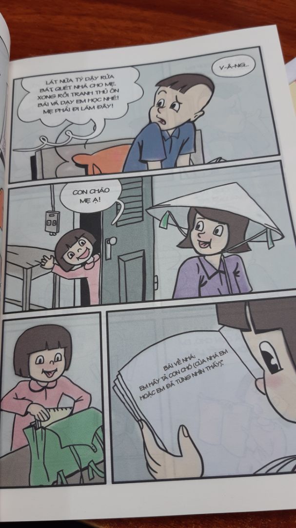 Tiki làm việc rất nhanh, vừa đặt tối qua sáng nay nhận được luôn.
bộ truyện tuổi thơ hôm nay lại tiếp tục với tập 11.
nét vẽ còn hạn chế một chút nên làm cho hồn truyện cũng giảm đi...
vẫn thích nét vẽ của tập 1, tập 2 hơn.