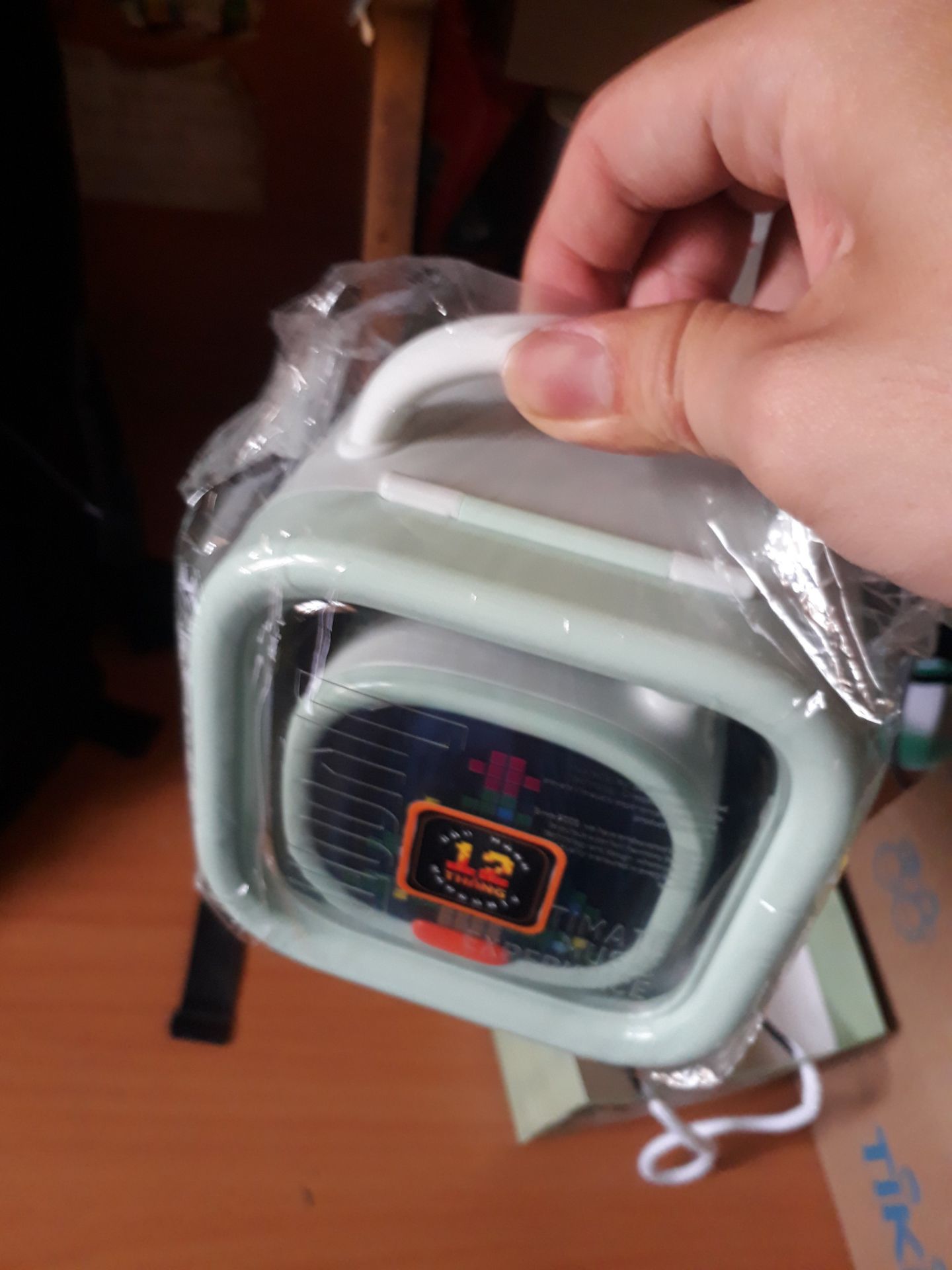 khá dễ thương nhưng chưa *** âm thanh do làm quà .,....