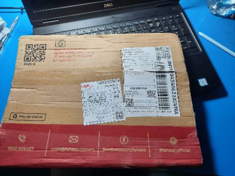 Sách đẹp quá trời luônnnnn , mùi thơm nữa , hiệu sách đóng gói cực kì đẹp và có cả tấm chống shock nên sách k bị cong j hết trơn luôn mình nhìn mà còn bị bất ngờ đã vậy,  tuy mình mua sách giáo khoa trên mạng nhưng hiệu sách vẫn bán giá niêm yết cho học sinh nên càng mê shop quá trời luônggg 
aaa 1000 điểm k có nhưng
Mn nên mua ở đây nha cực kì an tâm luôn nhé