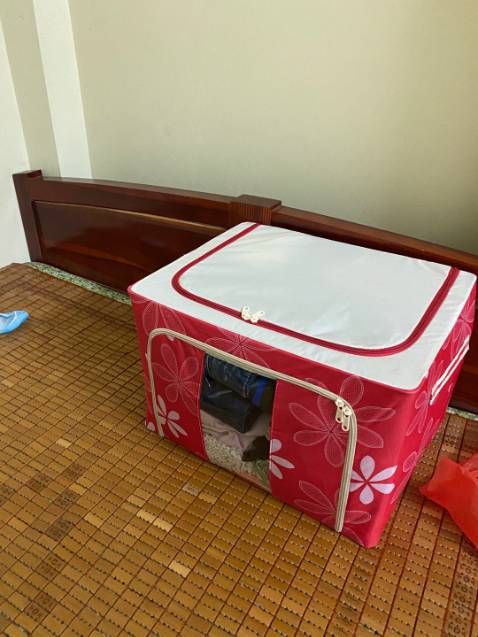 Sp giao đúng số lượng. Chất lượng ok. Đựng đc nhiều đồ nhìn cũng chắc chắn. Shop giao 2 màu giống nhau nên ok lắm ạ. Màu hồng cưng xỉu, kích thước phù hợp đồ đạc, nhiều đồ để tốt Sp giao đúng số lượng. Chất lượng ok. Đựng đc nhiều đồ nhìn cũng chắc chắn. Shop giao 2 màu giống nhau nên ok lắm ạ. Màu hồng cưng xỉu, kích thước phù hợp đồ đạc, nhiều đồ để tốt