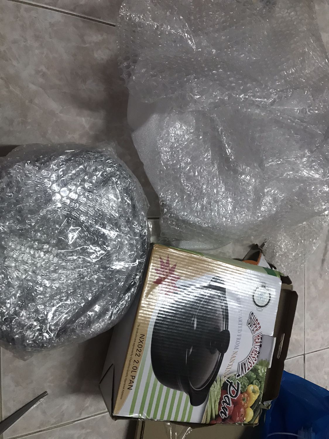 Chất lượng nồi tốt, shop gói hàng siêu kỹ, 3 lớp muốt luôn ạ ! Rất hài lòng rất nên mua Chất lượng nồi tốt, shop gói hàng siêu kỹ, 3 lớp muốt luôn ạ ! Rất hài lòng rất nên mua