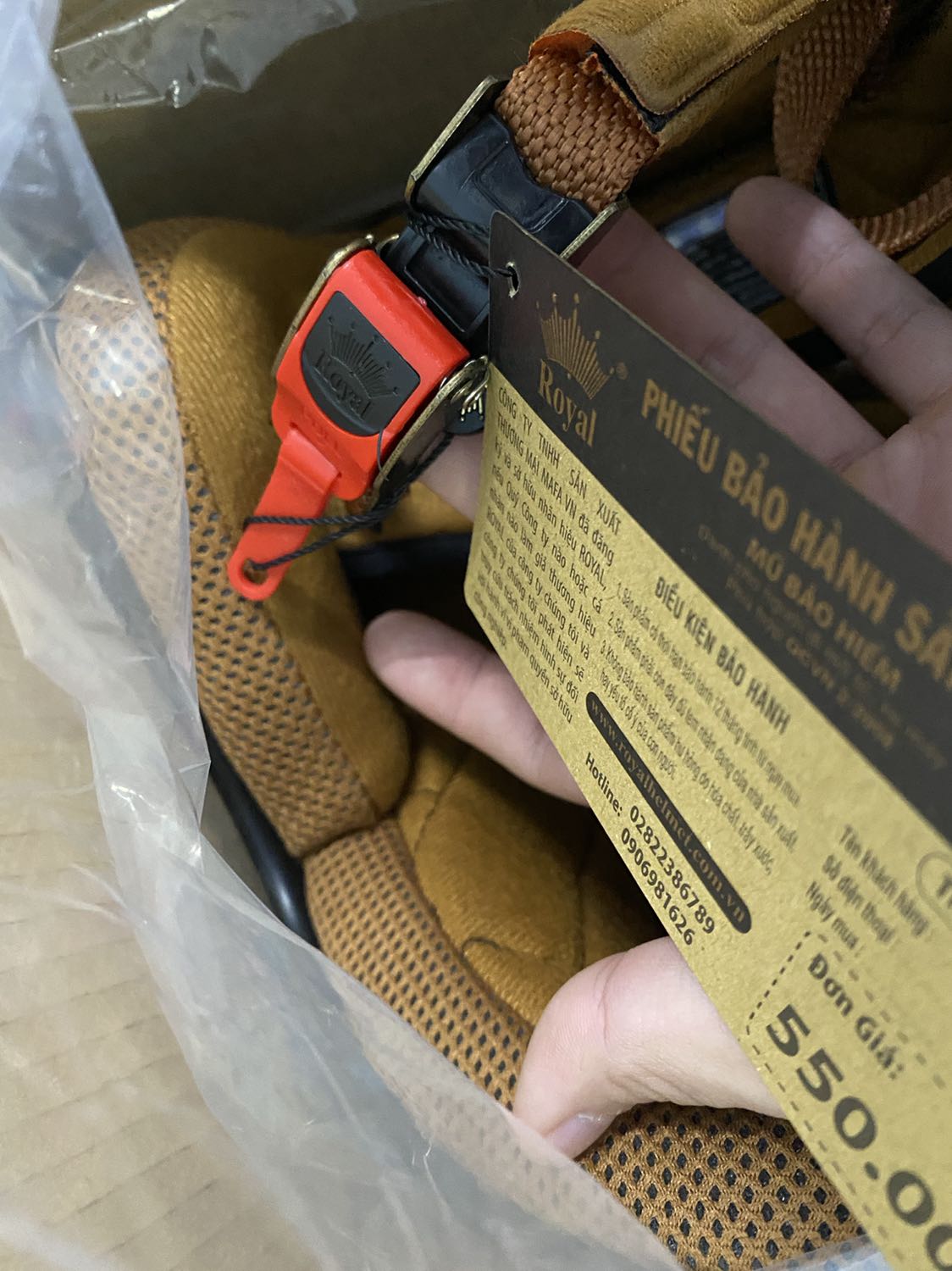 Mũ này nên mua XL nha các bạn, đầu mình nhỏ mua XL đội còn xem chật, k biết có size to hơn ko.
Chất lượng ok, giao hàng nhanh