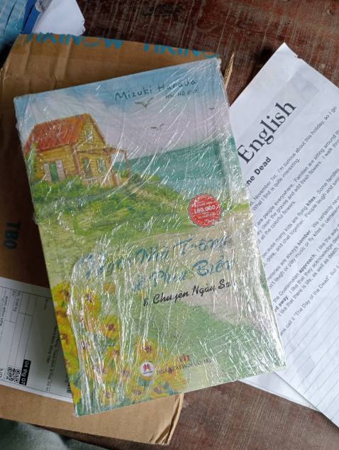Đánh giá năm sao vì hôm nay nhận hàng mà hàng bên trong có giấy chống sốc, chời ơi xem hàng xong còn cảm thấy sốc luôn á