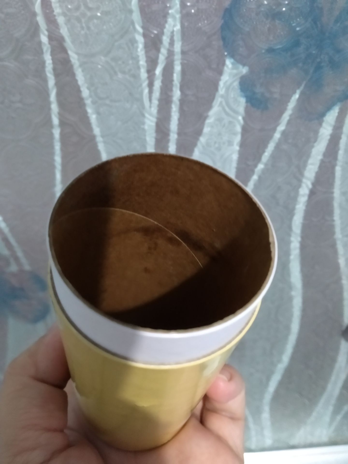 Về chất lượng thì mình thấy rất ổn, nhưng Tiki đóng hàng cẩu thả, đổ gần hết 1/5 chai dầu. Do mình dễ tính nên nhận dùng luôn. Đề nghị Tiki cẩn thận hơn, nếu lần sau bị nữa mình sẽ không nhận. Về chất lượng thì mình thấy rất ổn, nhưng Tiki đóng hàng cẩu thả, đổ gần hết 1/5 chai dầu. Do mình dễ tính nên nhận dùng luôn. Đề nghị Tiki cẩn thận hơn, nếu lần sau bị nữa mình sẽ không nhận.