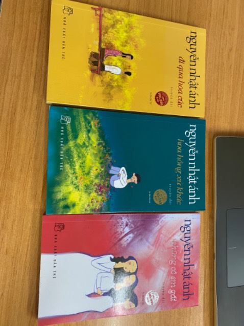 Sách rất cũ, bị dơ. Đóng gói sơ sài.