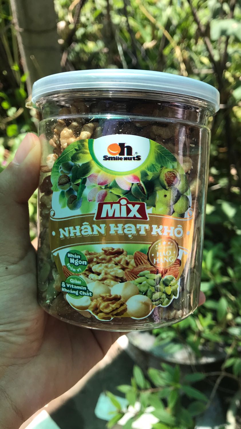 Hạt giòn, ngon, khi nhận hàng không bị ỉu. Hạt thuần không bị tẩm ướp hương liệu, hương vị nguyên bản. Giao hành nhanh và đóng gói cẩn thận.