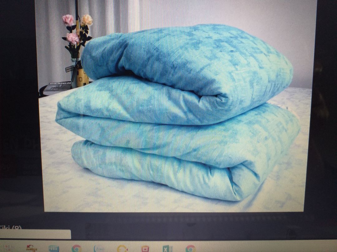 chất lượng tốt, vải cũng được, giao hàng rất rất nhanh, màu sắc tạm ổn