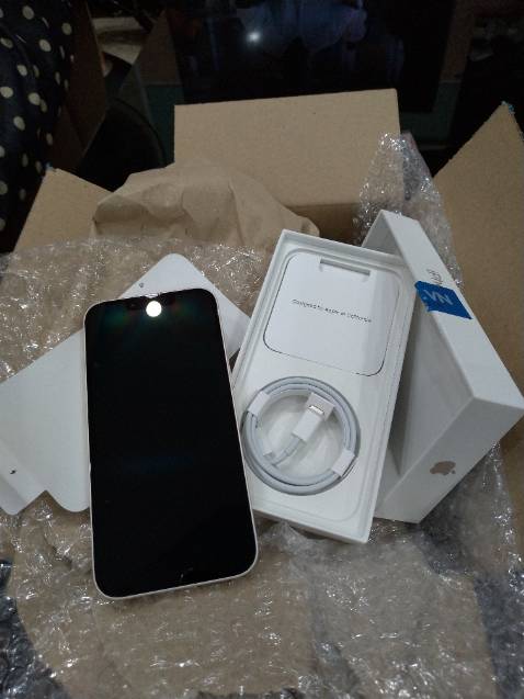 Giáo hàng đúng hẹn, có gửi tin nhắn OTP trước khi giao hàng, đóng gói cẩn thận, hàng mới đẹp, nhân viên giao hàng thân thiện, cám ơn shop, cám ơn Tiki