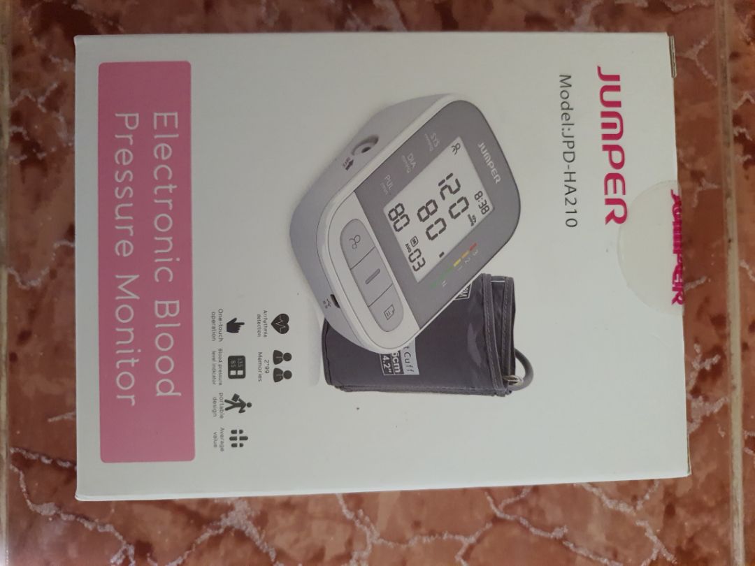 Rất hài lòng, sản phẩm dễ sử dụng, màn hình to, dễ đọc, thao tác đơn giản, các đặc điểm trên phù hợp cho người lớn tuổi có thể sử dụng. Tiki giao hàng siêu tốc. Đo không sai khác nhiều so với thương hiệu máy chuẩn.