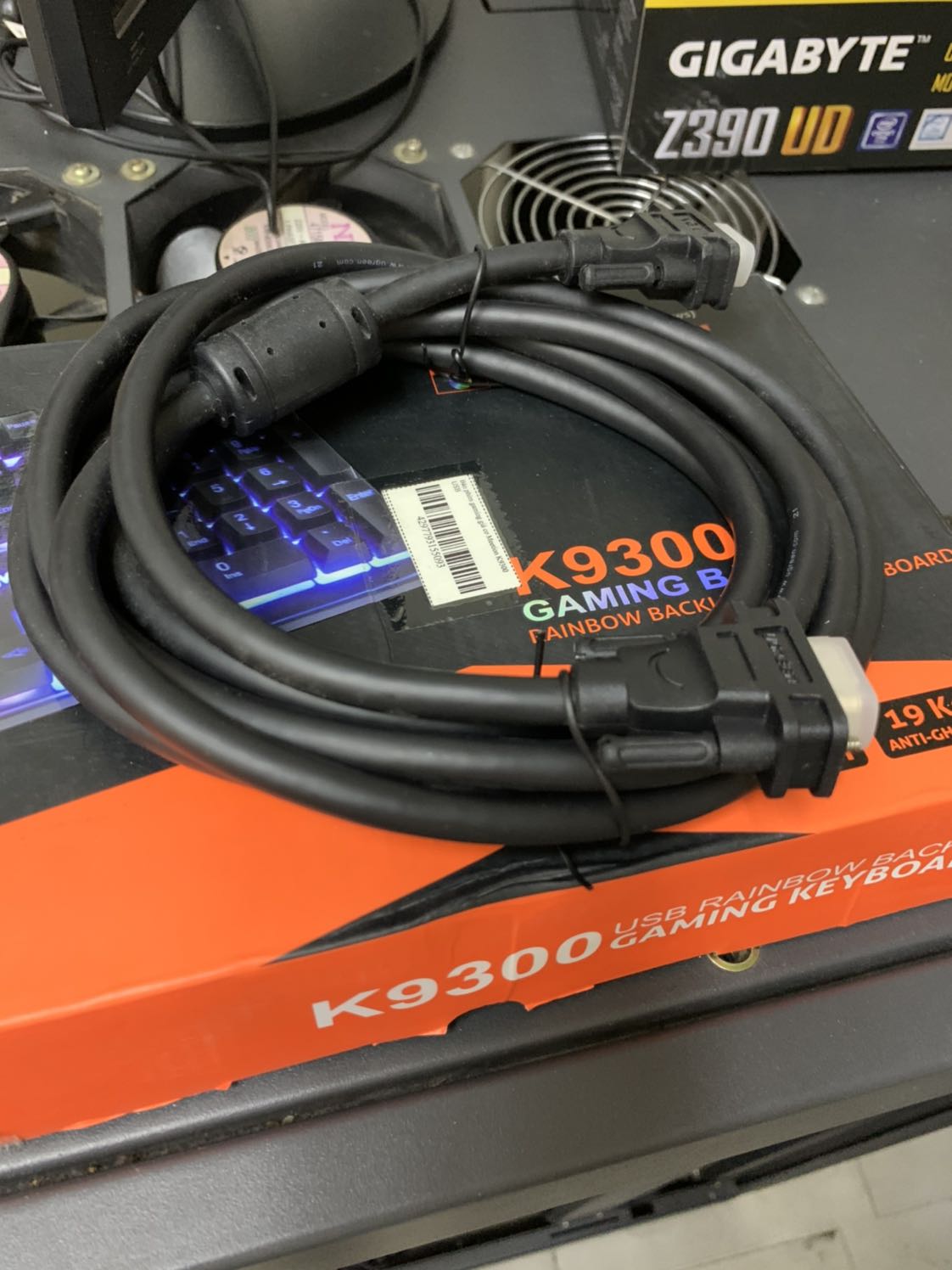 Giao nhanh, không biết cất kho trong bao lâu mà khi ngận hàng bụi nhiều quá :))