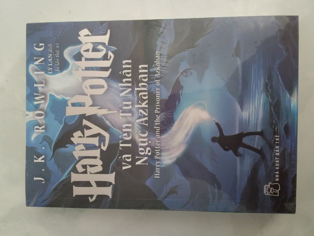 Sách đóng gói đẹp. Giao hàng nhanh. Shipper thân thiện.