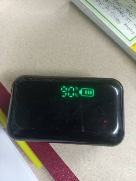 Lúc mua về xài thử thì oke rồi mà qua tới tháng sau cái tai nghe bên trái ko nghe được, kết nối cx khó phải tốn cả nửa tiếng đồng hồ mới xong.Đợt đầu mua cái F9 thấy uke xài ko bị gì mà anh làm mất nên giờ mua lại cái F9 pro mà xài chưa được bao nhiêu lại hư khá thất vọng so với cái cũ 😔😔