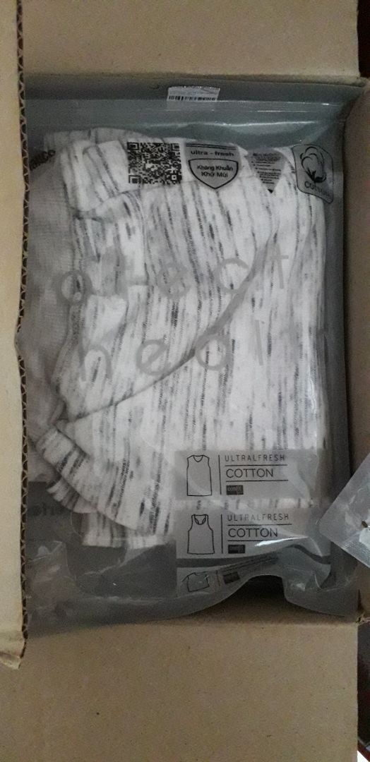 quần mình mua vs giá 60k. giá khá rẻ so vs quần chất lượng.