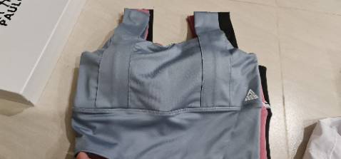 Chat lieu tot, vai mat thoai mai. Da dat lan 1 ok nen dat lan 2. Shop nên di chuyển logo bên phải ra giữa. Để hoạt động tay không bị cấn. Còn lại ok. Like