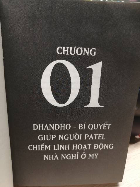 Cuốn sách võ lòng đưa mình vào con đường đầu tư chứng khoán. Đọc những case sách mình rất nể phục cách những doanh nhân thông minh biết cách tận dụng tiền và vị thế khi kinh doanh "Cược lớn, cược ít và cược không thường xuyên"

Sách hay dành cho F0 mới tham gia đầu tư nha 

Nội dung dễ hiểu, tiki giao hàng nhanh, tư vấn tận tình. Cho Happy Live 5 sao nha