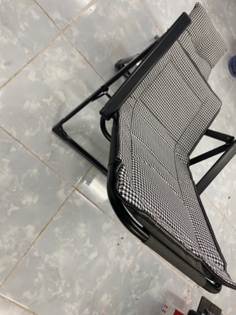 ghế rất chắc chắn , ghế thích hợp nằm nghỉ trưa mang đi du lịch nằm thư giãn trong nhà gấp gọn tiện