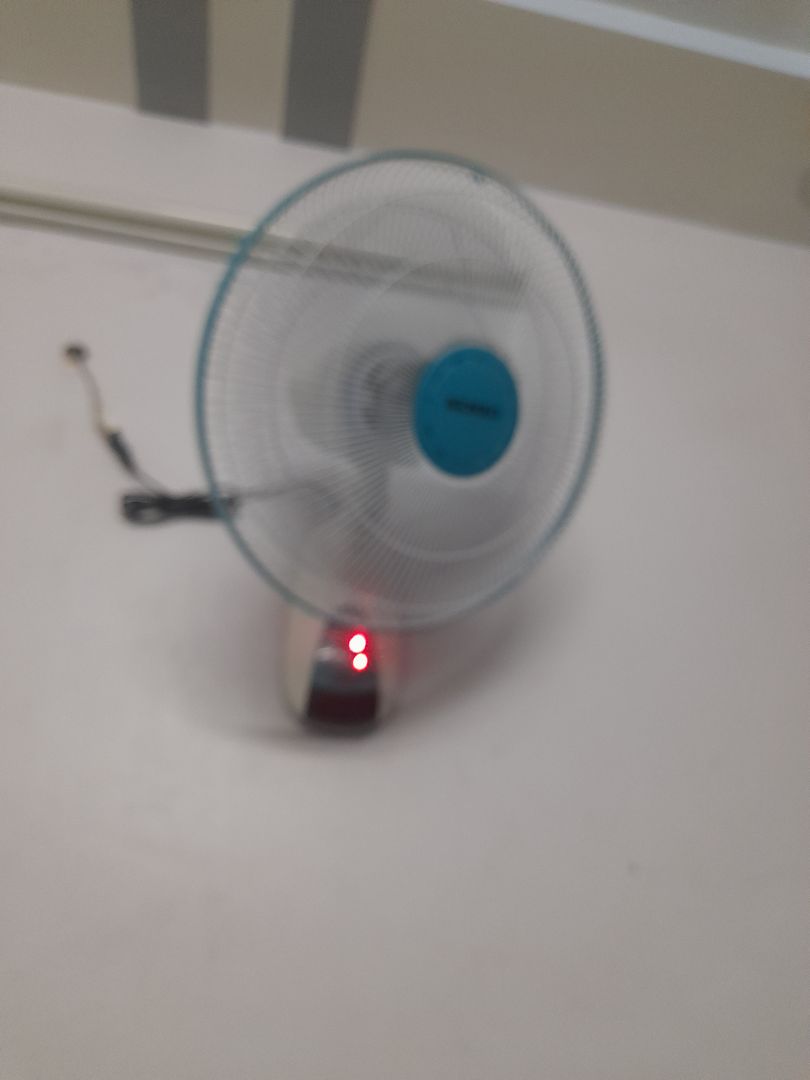 Nhận đúng hàng như đã đặt trên app . Quạt dùng SENKO hàng VN chất lượng tốt . Tôi hài lòng với sản phẩm này . Nhận đúng hàng như đã đặt trên app . Quạt dùng SENKO hàng VN chất lượng tốt . Tôi hài lòng với sản phẩm này .