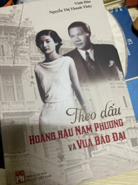 Nội dung quá tuyệt vời và đầy đủ về Nam Phương Hoàng Hậu. Cám ơn sự nhiệt tình của shipper