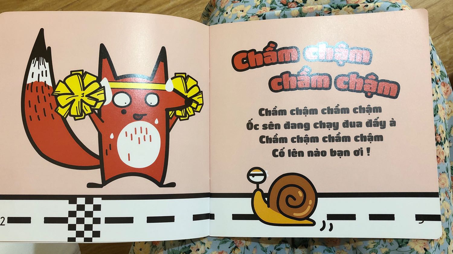 Hình ảnh trong sách mình dùng dạy bé nhỏ còn các từ láy thì mình dạy bé lớn. Rất phong phú và hữu ích